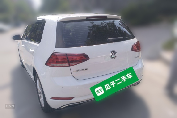 Volkswagen Golf 2018 car image #5