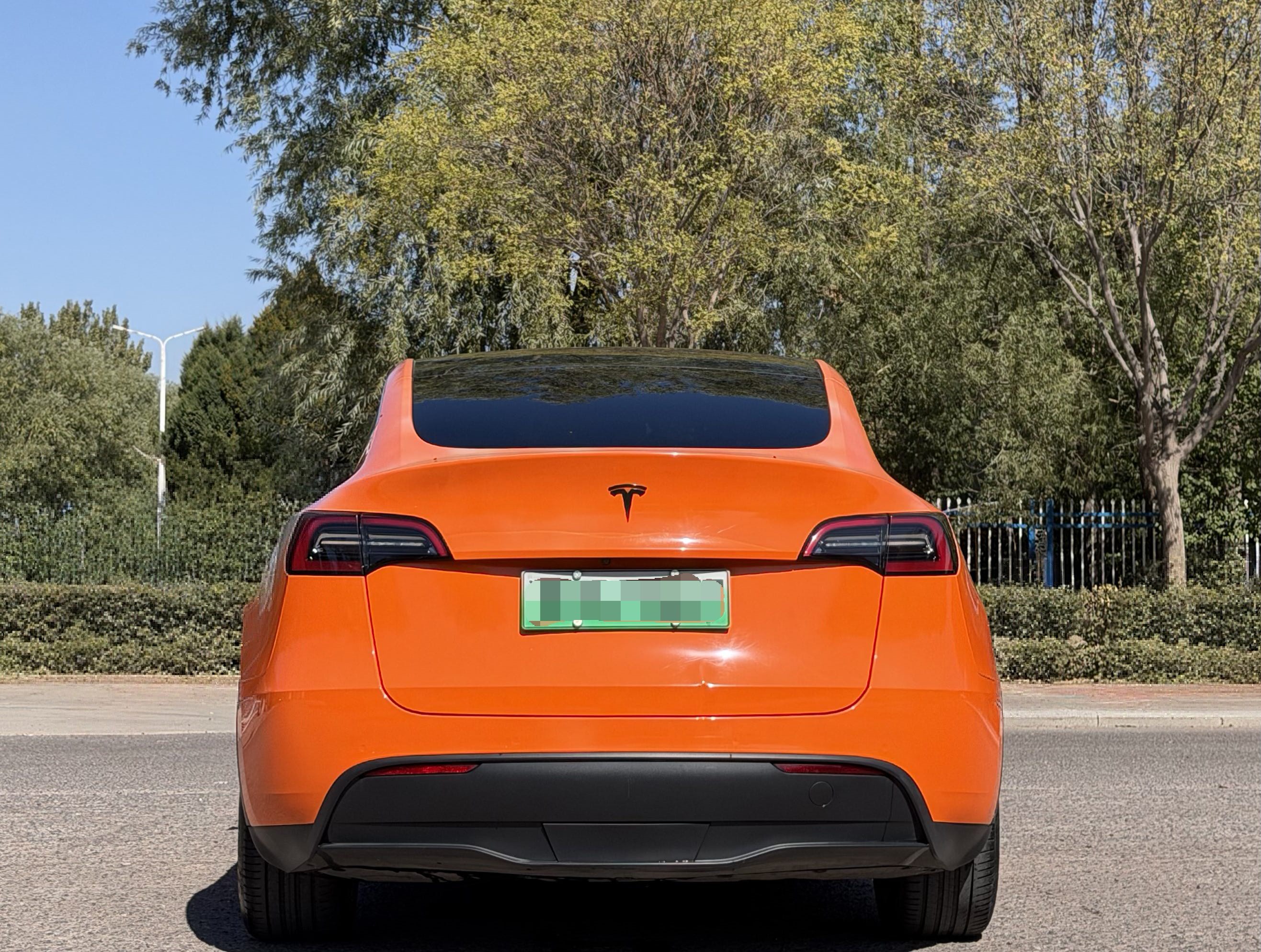 Tesla Model Y 2022 #5 Tesla Model Y 2022 car image #5
