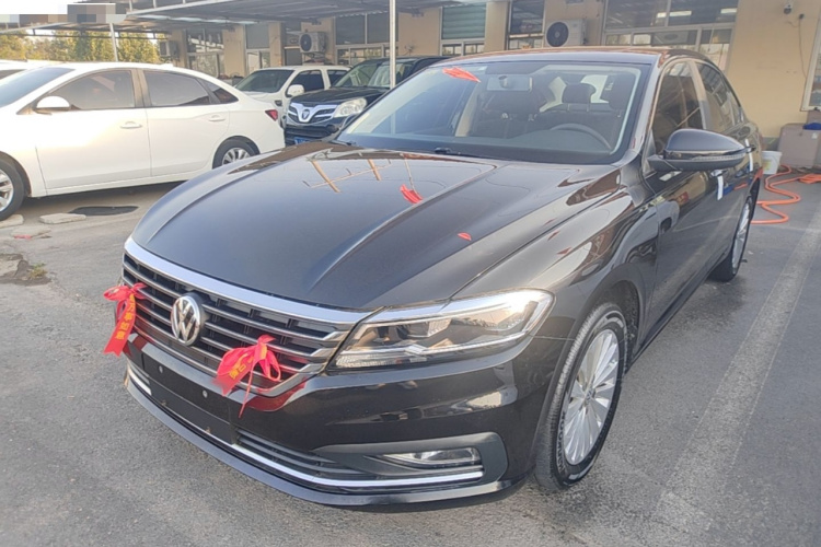 Volkswagen Lavida 2018 car image #2