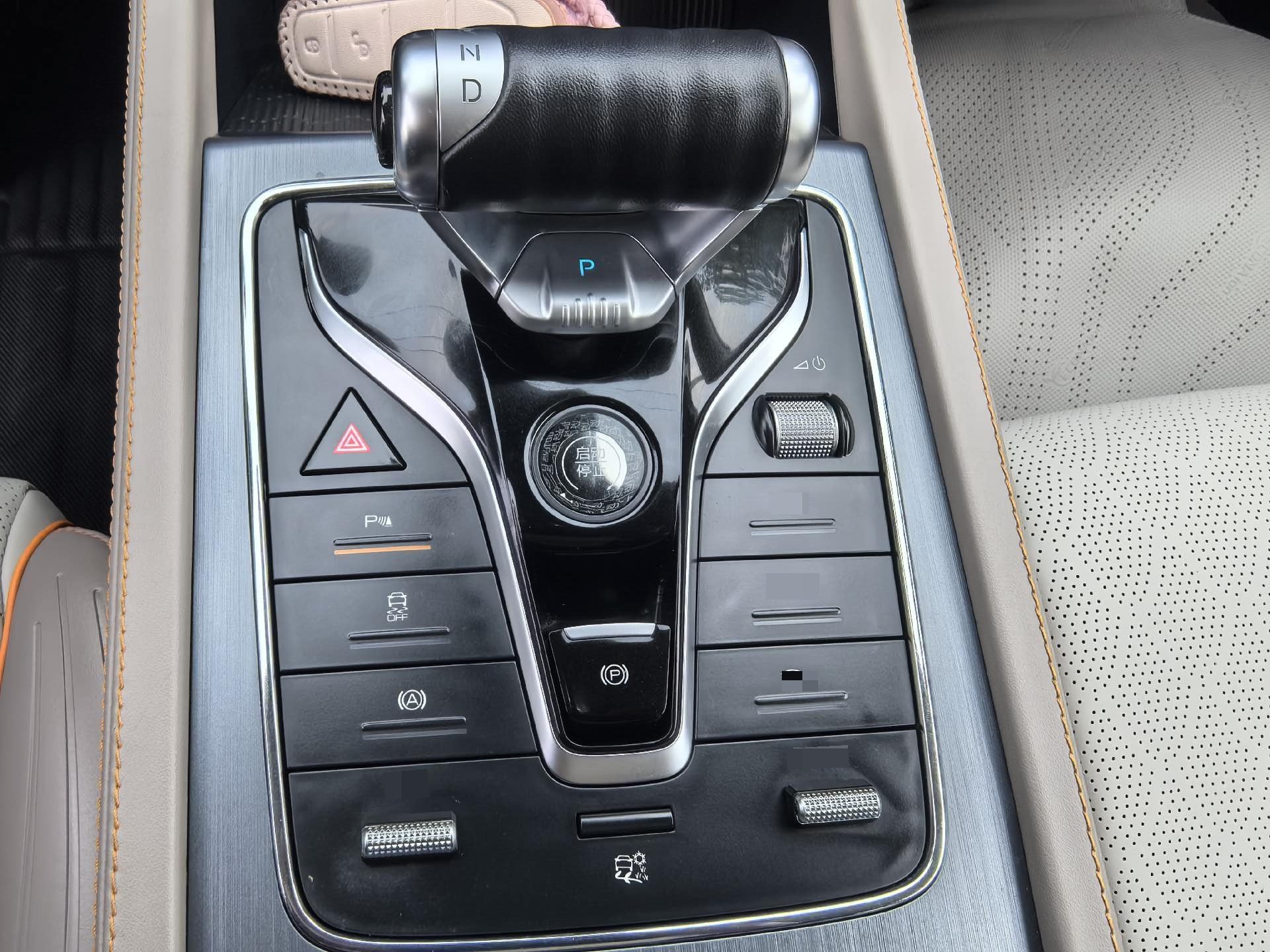 2025 car image #13