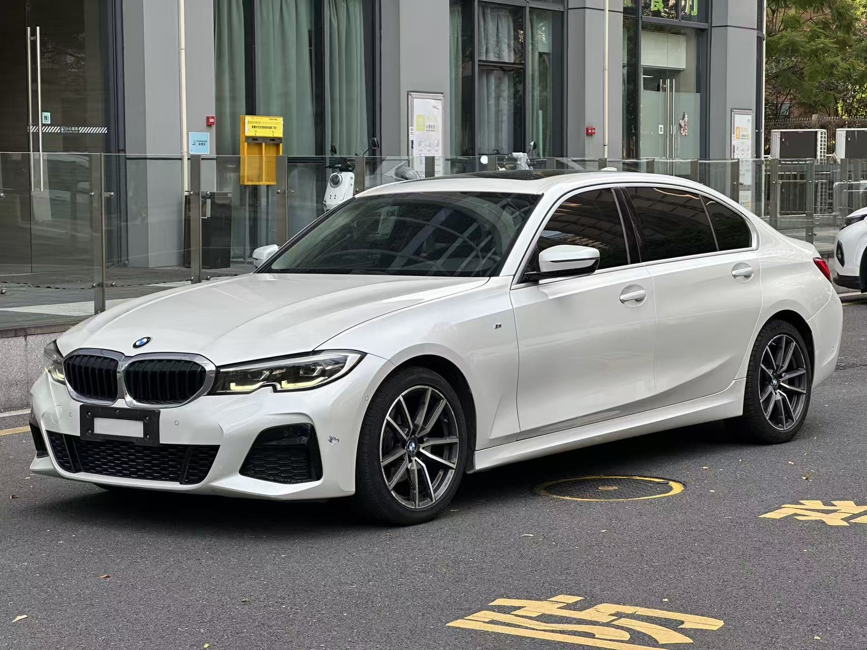 BMW 3 Series 2020 BMW 3 Series 2020 car image