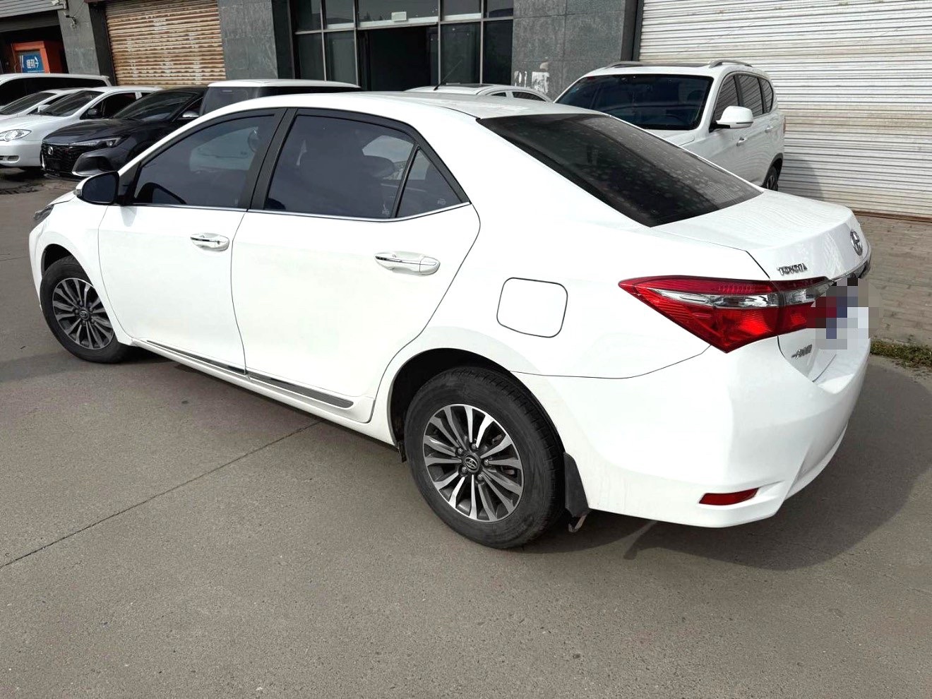 Toyota Corolla 2018 image de voiture #4