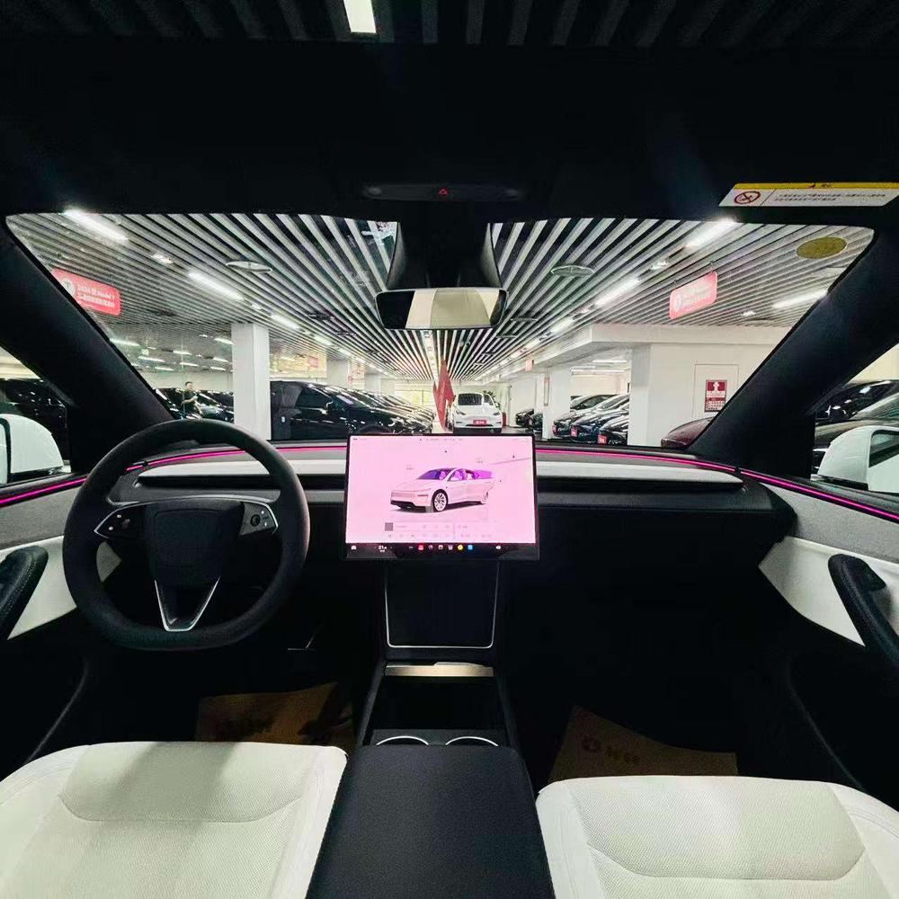 Tesla Model Y 2026 #8 Tesla Model Y 2026 car image #8