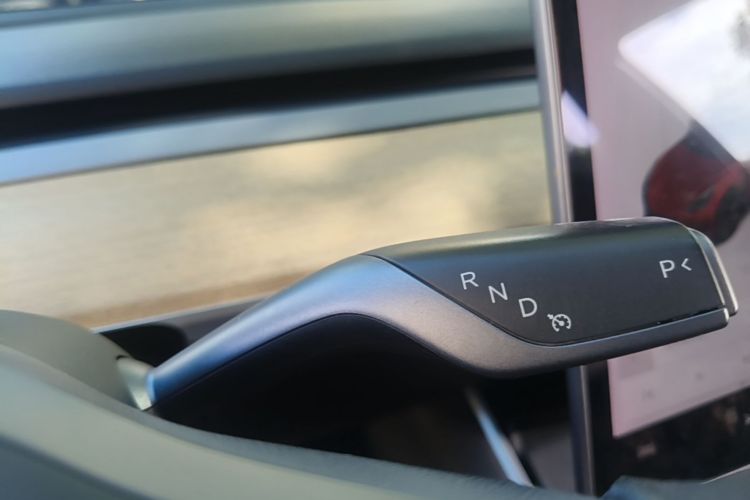 Tesla Model 3 2020 #16 Tesla Model 3 2020 car image #16