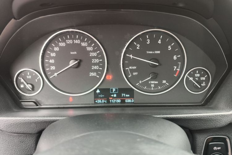BMW 3 Series 2016 car image #12