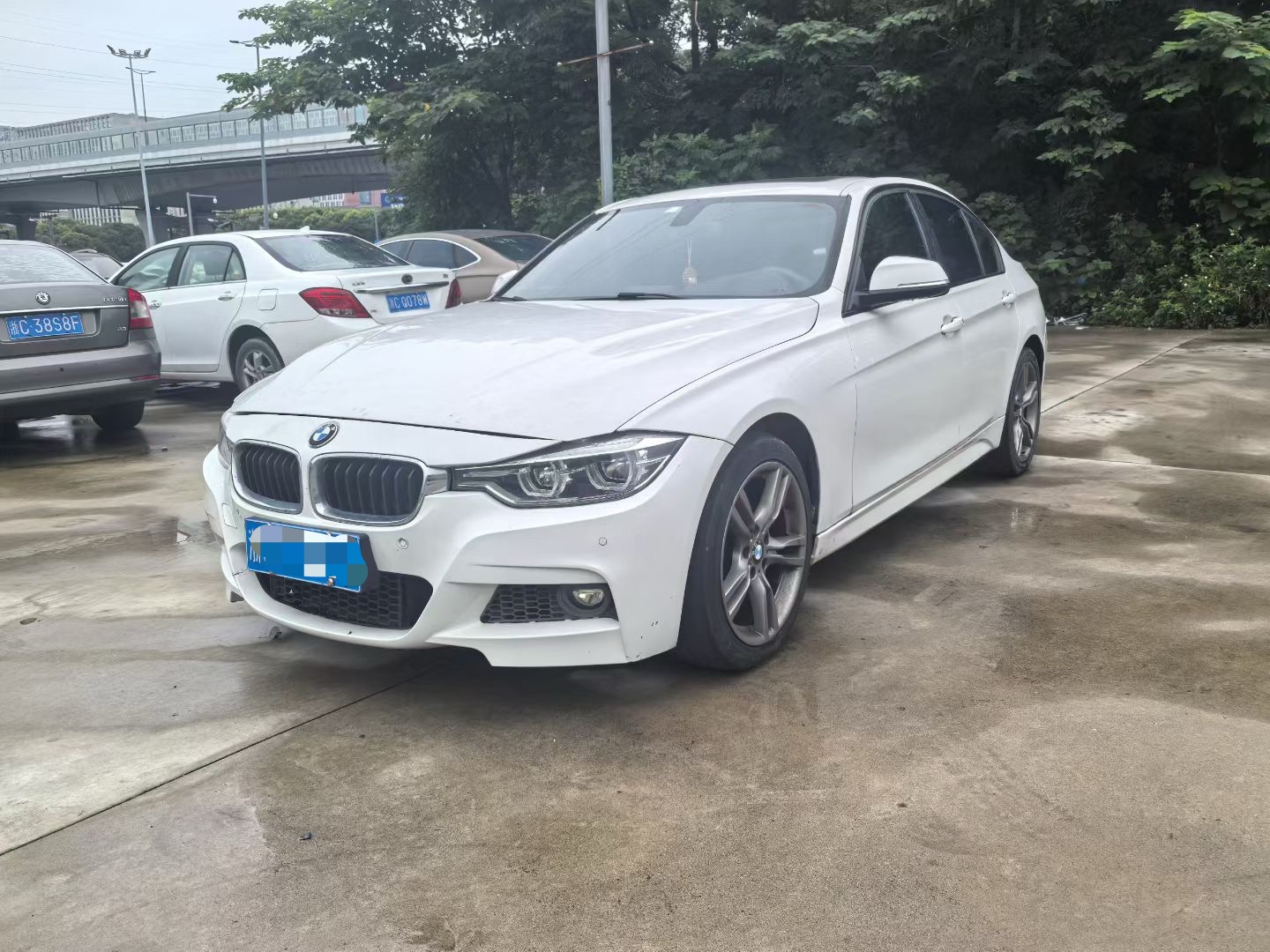 BMW 3 Series 2018 BMW 3 Series 2018 car image