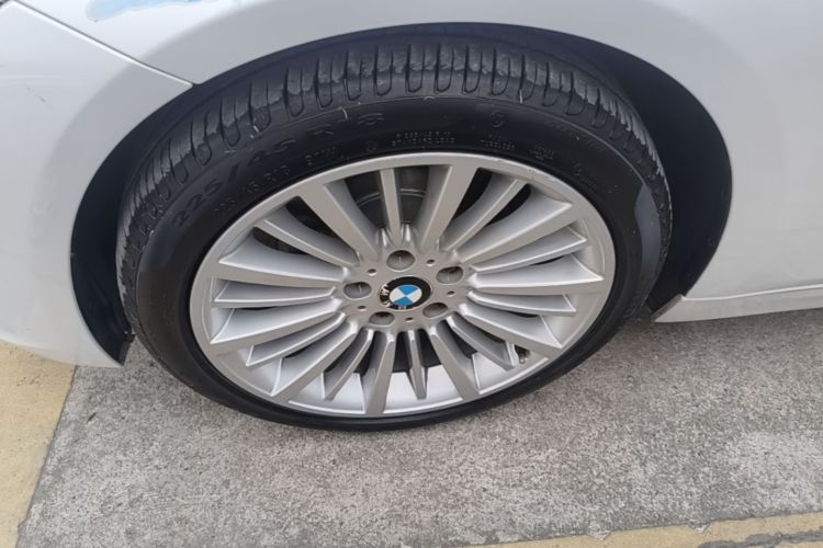 BMW 3 Series 2018 #9 BMW 3 Series 2018 imagen de coche #9