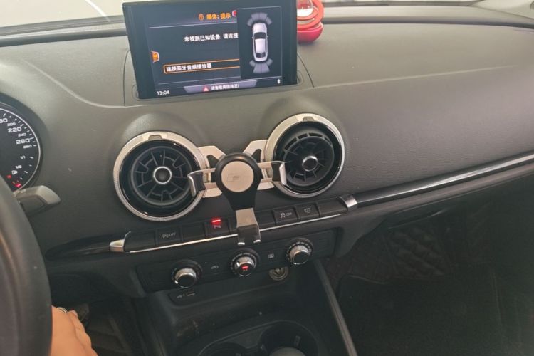Audi A3 2019 صورة سيارة #13