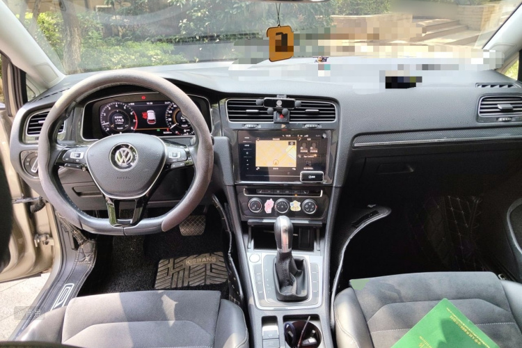 Volkswagen Golf 2020 #11 Volkswagen Golf 2020 car image #11