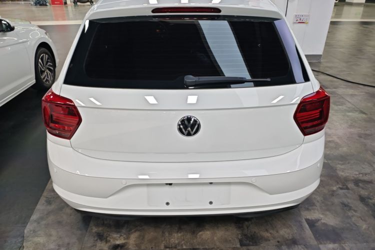 Volkswagen Polo 2022 car image #4
