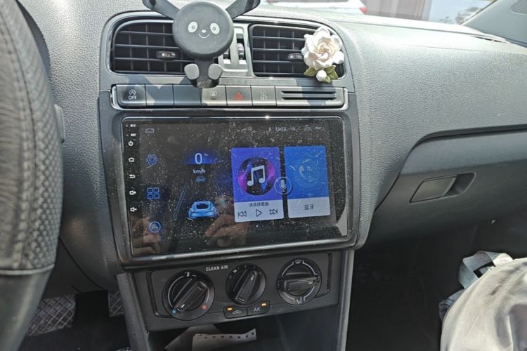 Volkswagen Polo 2019 #13 Volkswagen Polo 2019 car image #13