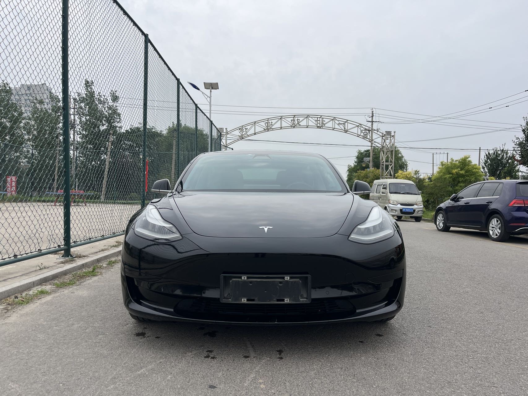 Tesla Model 3 2021 car image #2