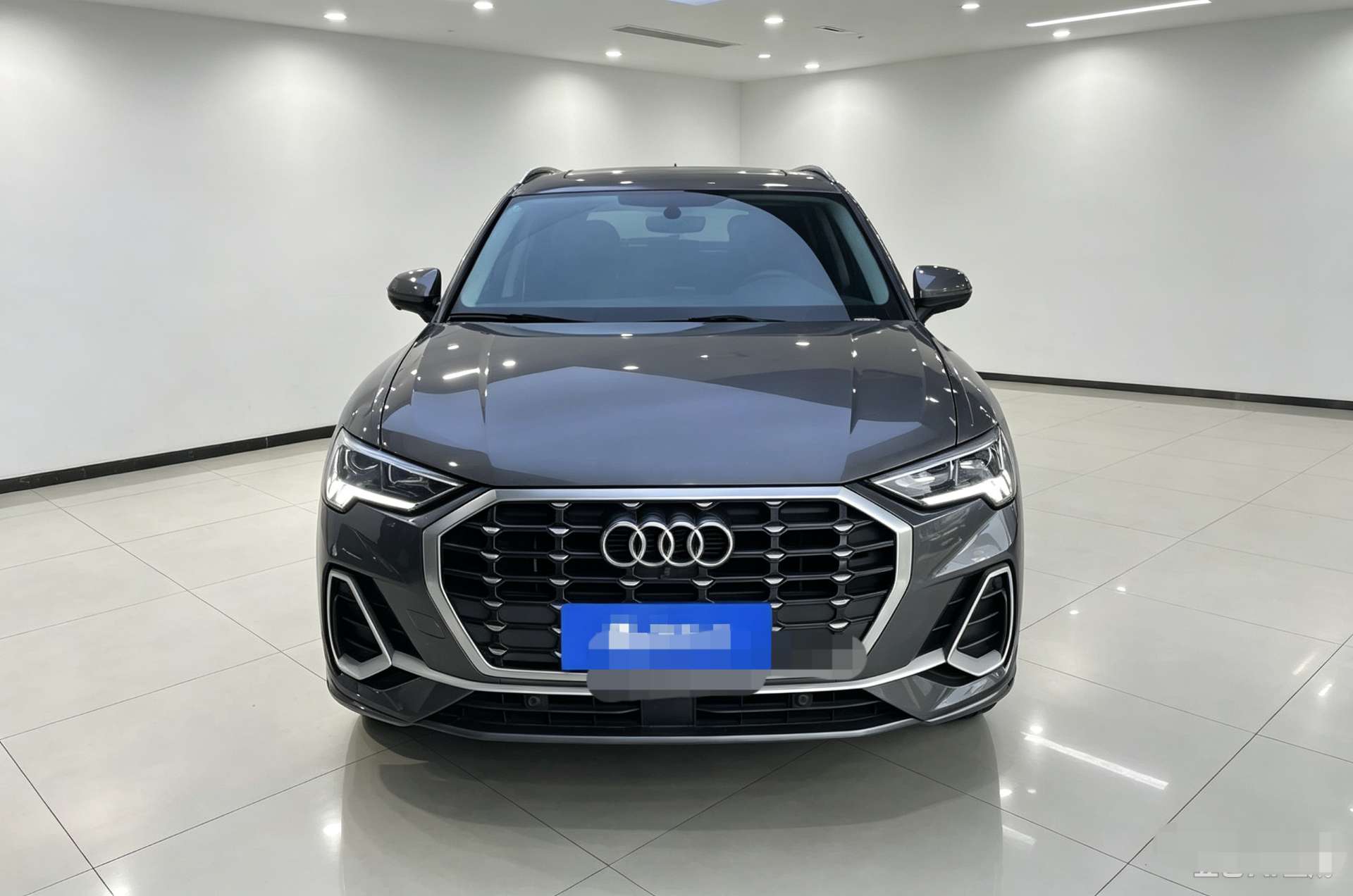 Audi Q3 2022 #2 Audi Q3 2022 car image #2