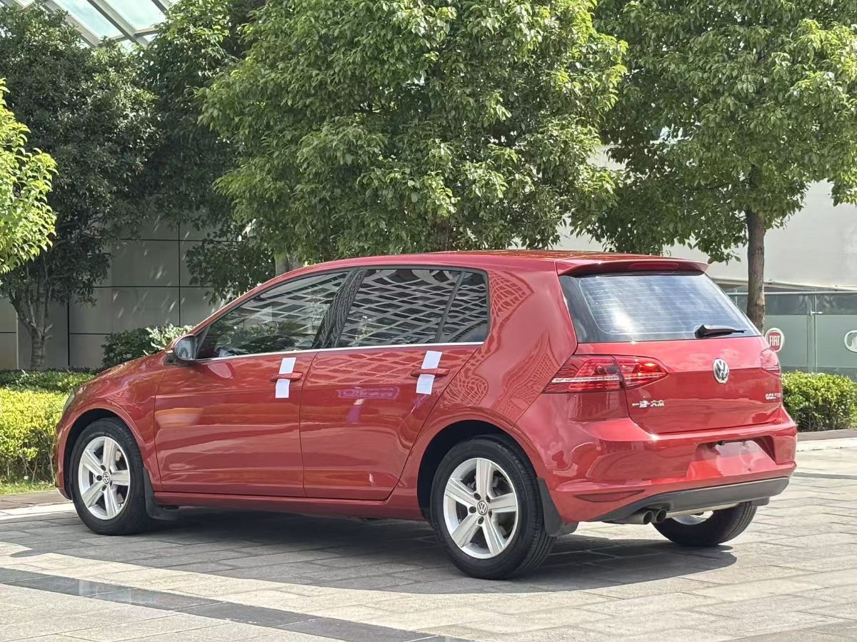 Volkswagen Golf 2015 car image #9