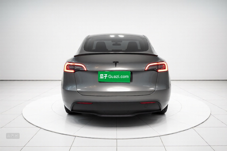 Tesla Model Y 2022 #6 Tesla Model Y 2022 car image #6