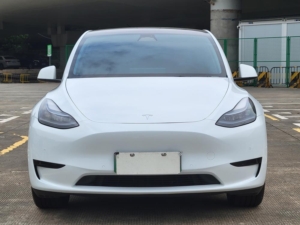 Tesla Model Y 2023 #2 Tesla Model Y 2023 car image #2