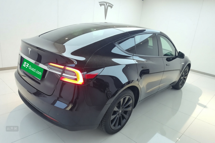 Tesla Model Y 2023 #7 Tesla Model Y 2023 car image #7