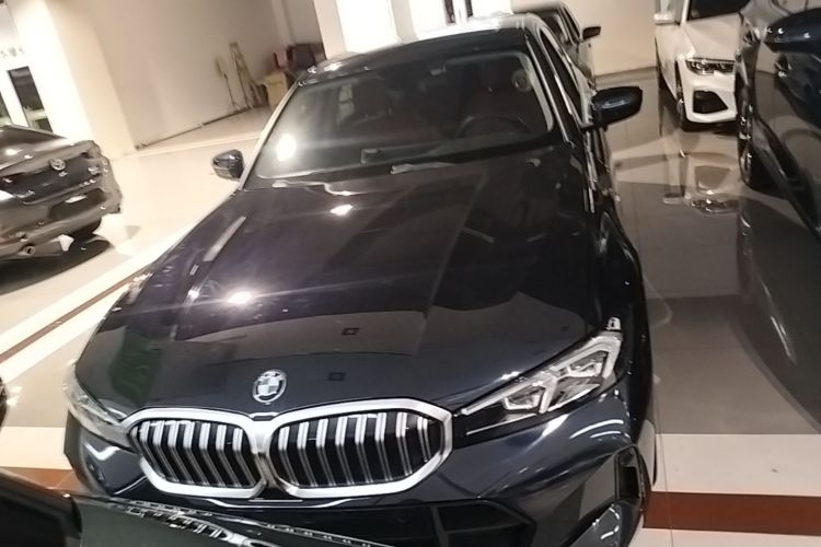 BMW 3 Series 2023 #3 BMW 3 Series 2023 car image #3