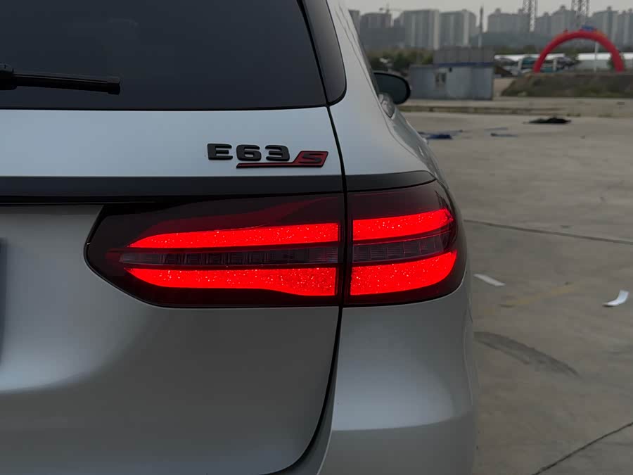 Mercedes-Benz E AMG 2019 immagine di auto #34