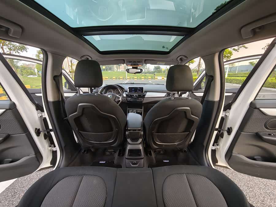 BMW 2 Series Tourer 2018 car image #34