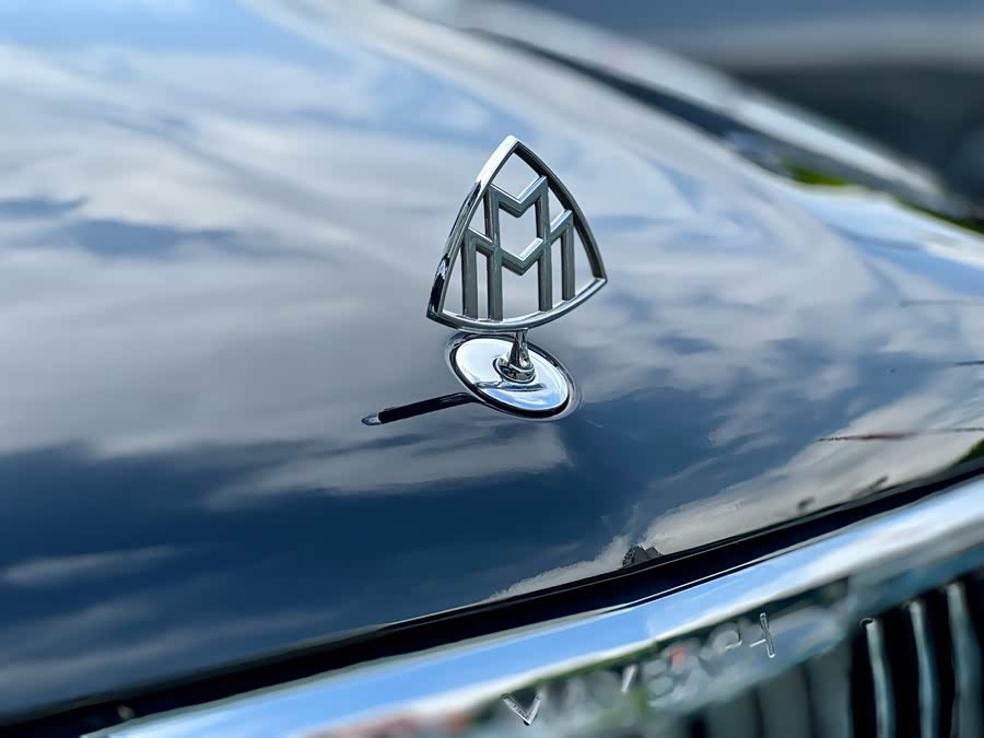 Mercedes-Benz Maybach GLS 2024 صورة سيارة #34