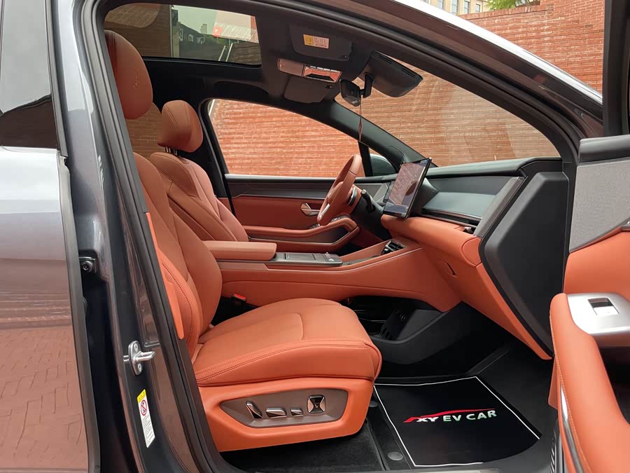 BYD Tang L 2025 immagine di auto #34