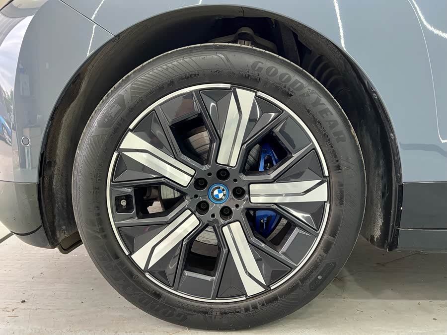 BMW iX M60 2023 car image #34