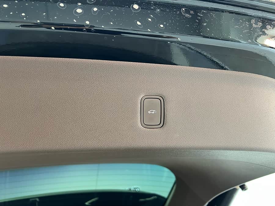 2024 car image #34