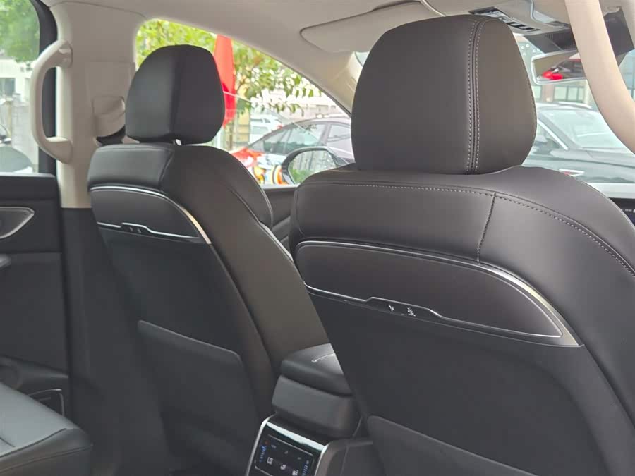 HongQi HS7 PHEV 2024 #34 HongQi HS7 PHEV 2024 car image #34