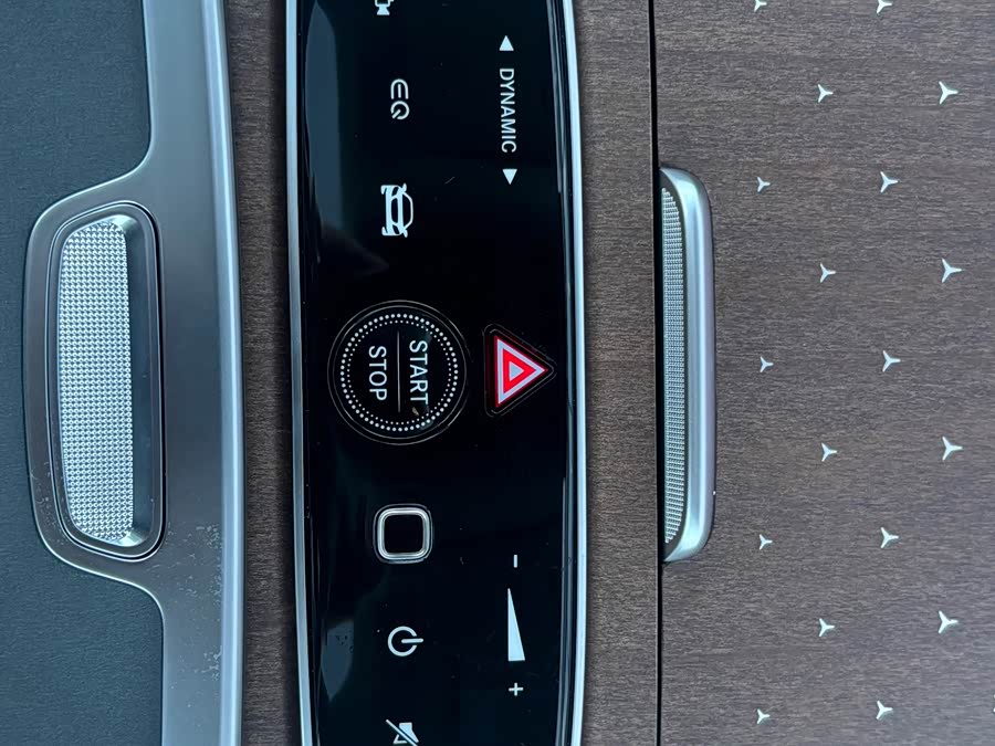 Mercedes-Benz EQS SUV 2025 car image #34