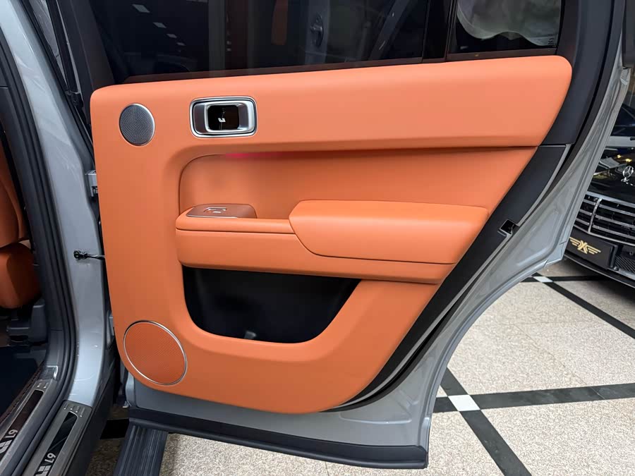 Li L9 2024 صورة سيارة #34