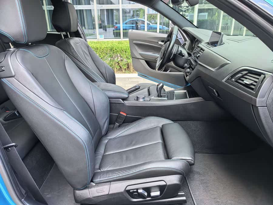 BMW M2 2018 car image #34