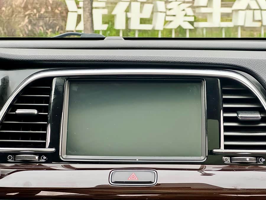 Kia K5 2018 imagem de carro #34