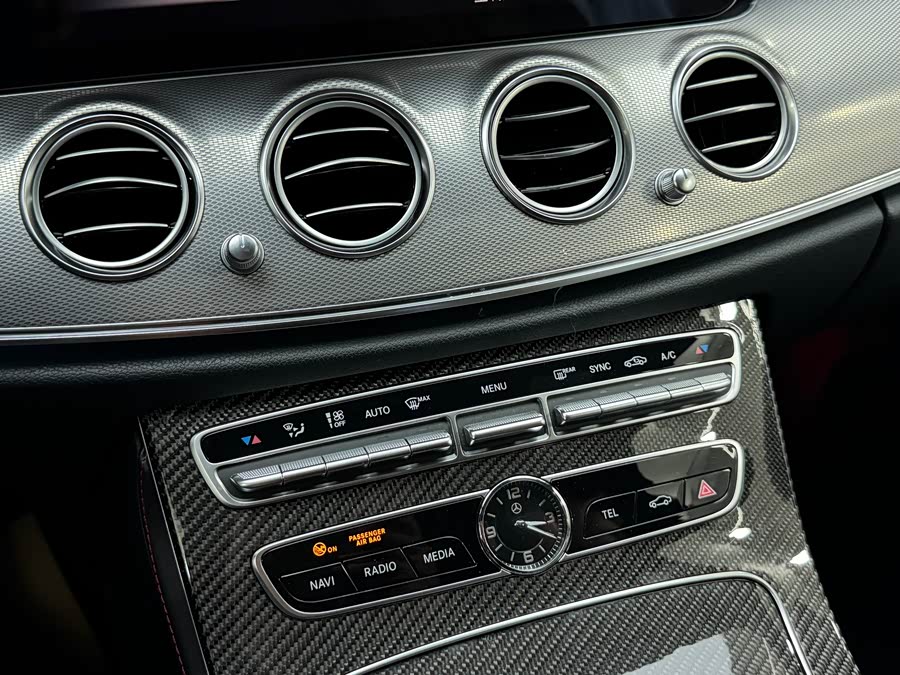 Mercedes-Benz E AMG 2019 immagine di auto #34