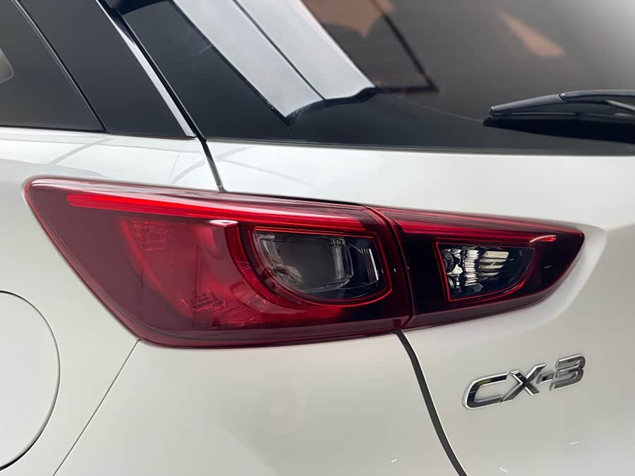 Mazda CX-3 2017 immagine di auto #34