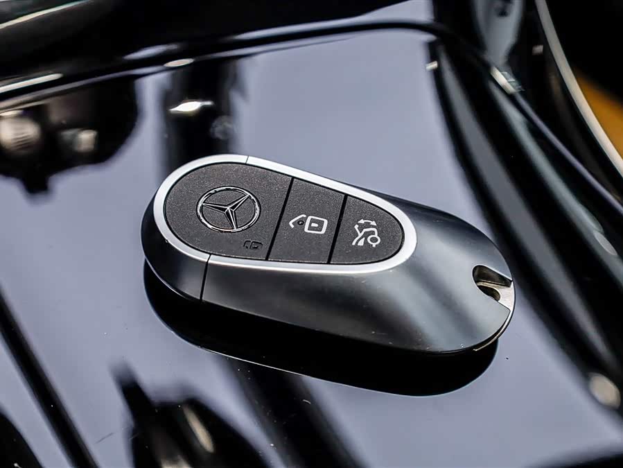 Mercedes-Benz CLE Class 2024 car image #34