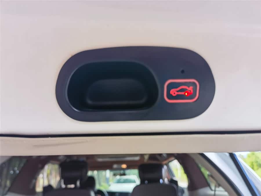 Toyota SIENNA 2018 car image #34