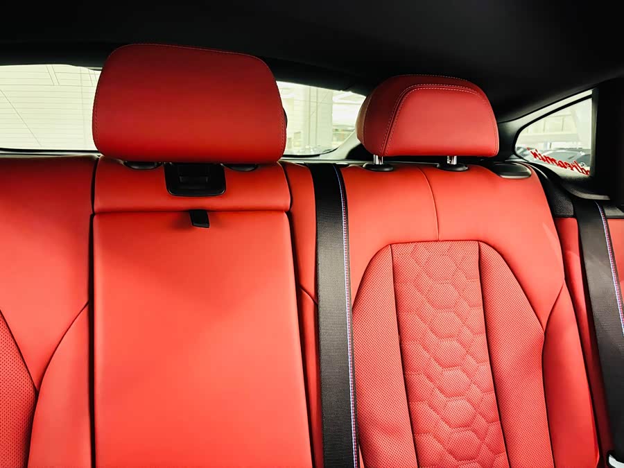 BMW X4 M 2023 car image #34