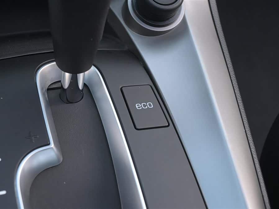 Chevrolet Captiva 2016 imagen de coche #34
