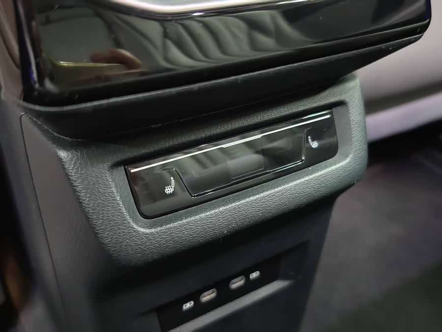 Volkswagen ID.6 X 2022 #34 Volkswagen ID.6 X 2022 car image #34