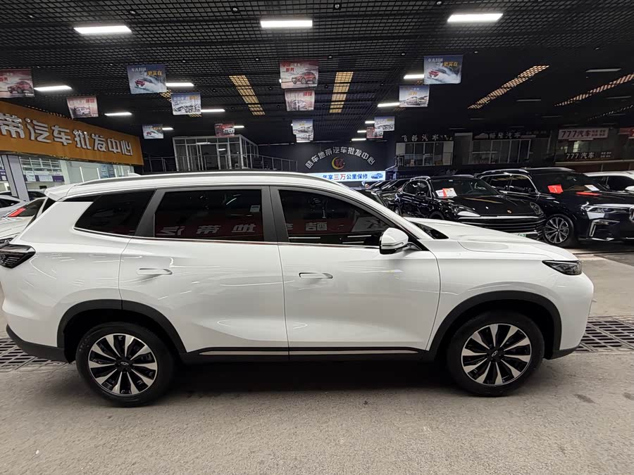 Chery Tiggo 8 Plus 2025 #34 Chery Tiggo 8 Plus 2025 car image #34