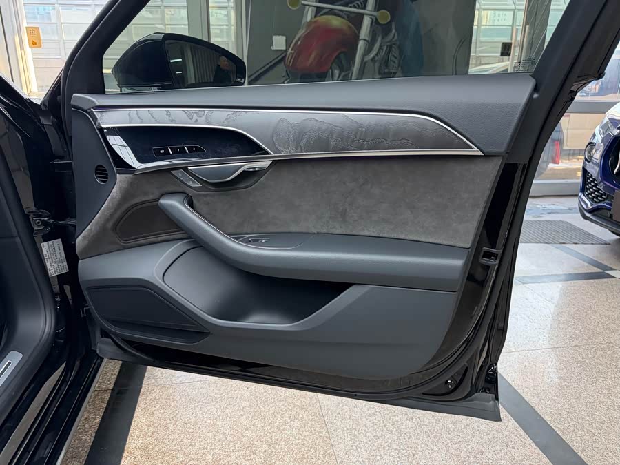 Audi A8 2021 imagem de carro #34