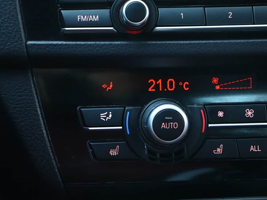 BMW M5 2013 #34 BMW M5 2013 car image #34