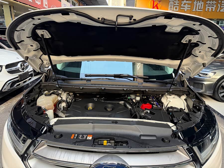 Ford Edge 2018 immagine di auto #34