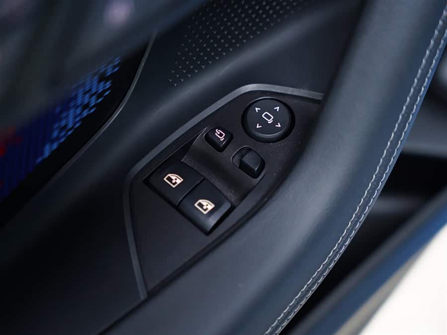 BMW M2 2024 car image #34