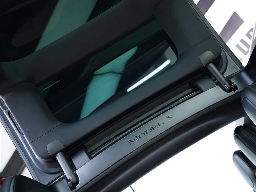 特斯拉 Model X 2017 汽车图片 #34