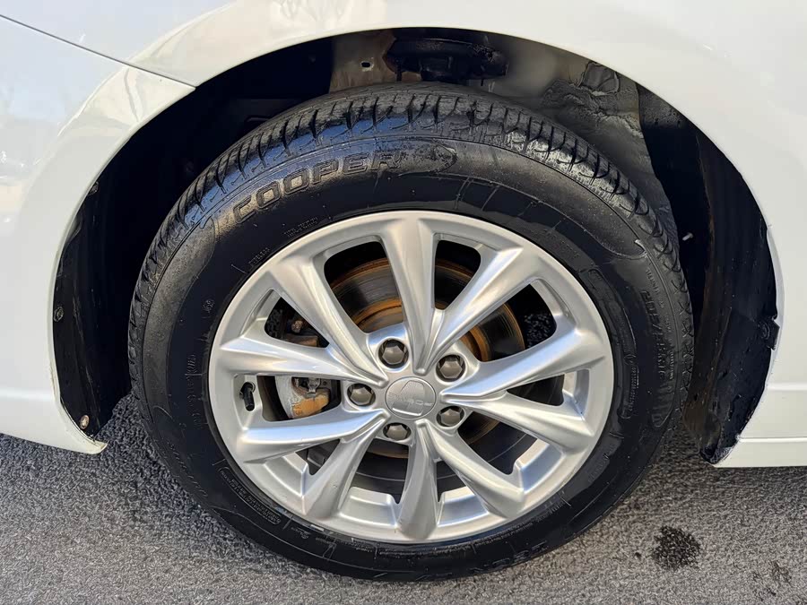 Roewe i5 2020 car image #34
