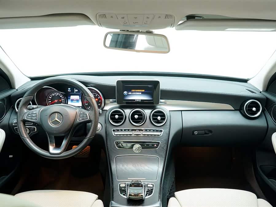Mercedes-Benz C Class 2015 car image #34