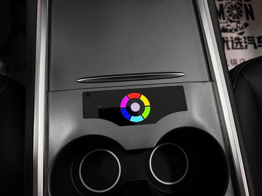 Tesla Model Y 2022 car image #34