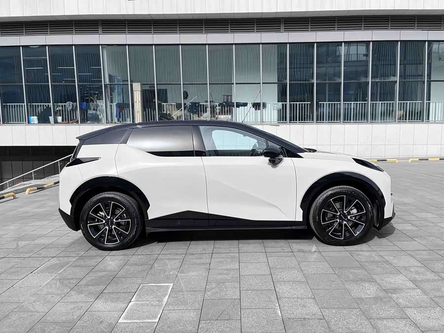 极氪 极氪X 2024 汽车图片 #34